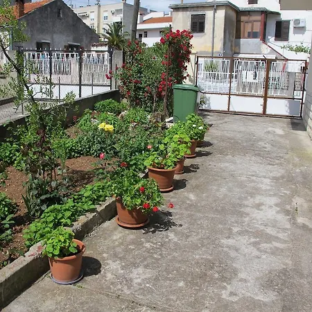 Apartment Aria *